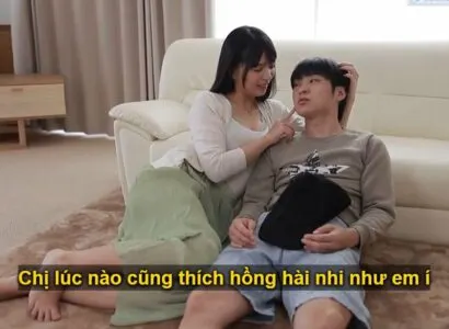 Cậu nhóc thất tình đang buồn thì gặp phải thợ săn hồng hài nhi