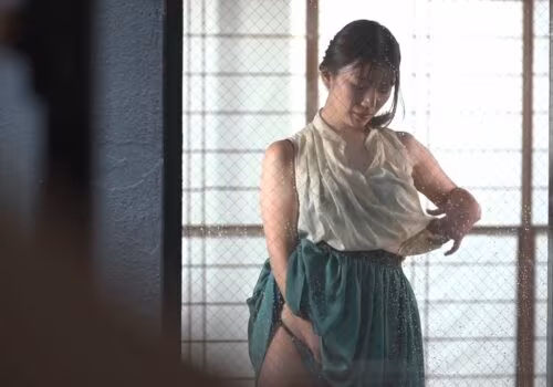 Cô vợ hàng xóm dâm đãng và anh chàng sinh viên độc thân may mắn